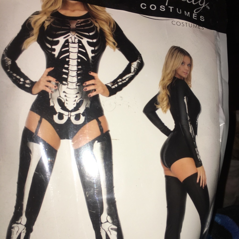 Skeleton costume brand new never worn